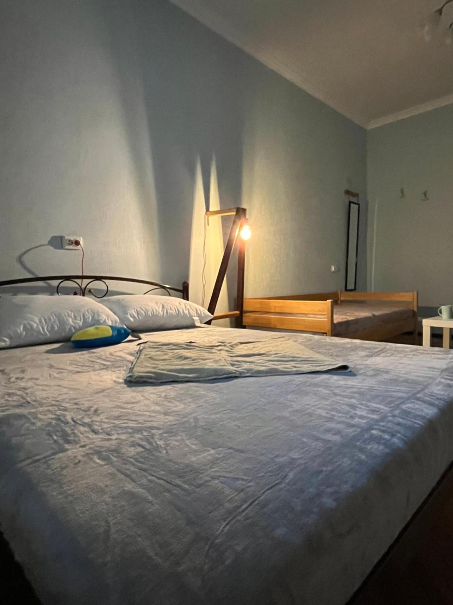Ararat-Klovskaya Hostel-Apartments Kiev Eksteriør billede