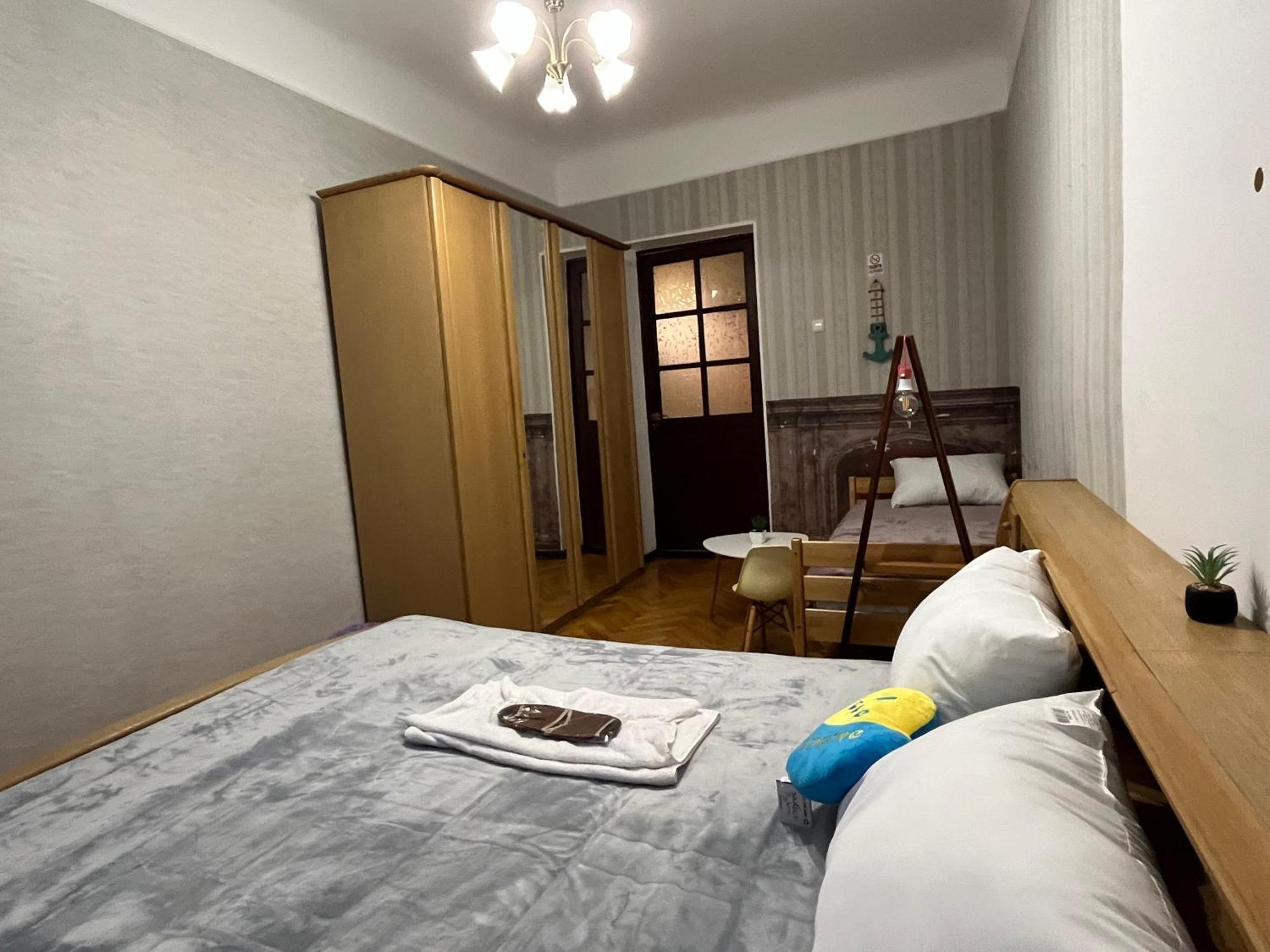Ararat-Klovskaya Hostel-Apartments Kiev Eksteriør billede